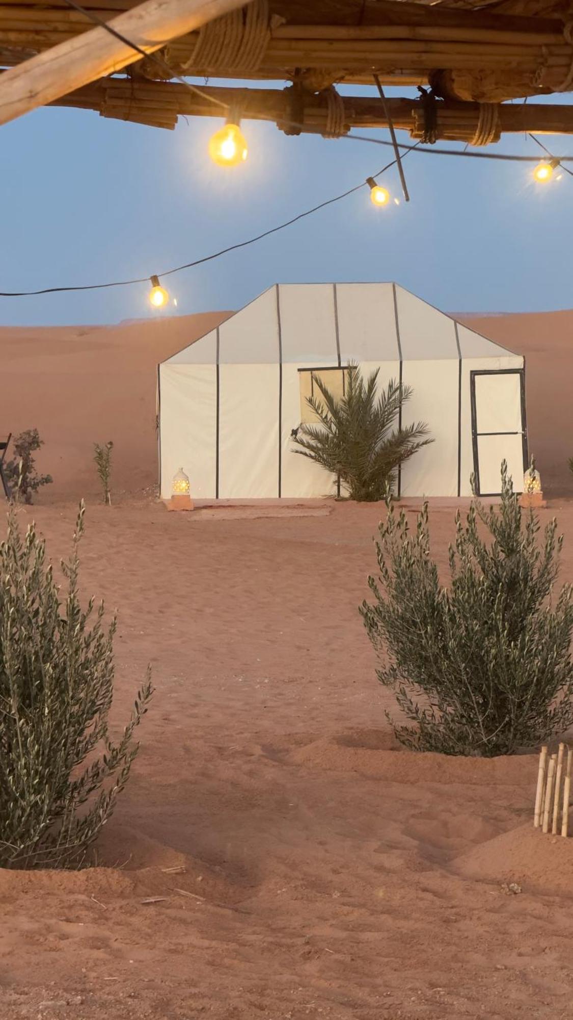 Hotel Royal Luxury Camp Merzouga Esterno foto